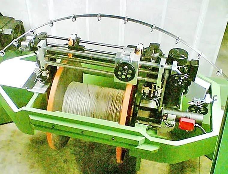 Horizontal twinning machine